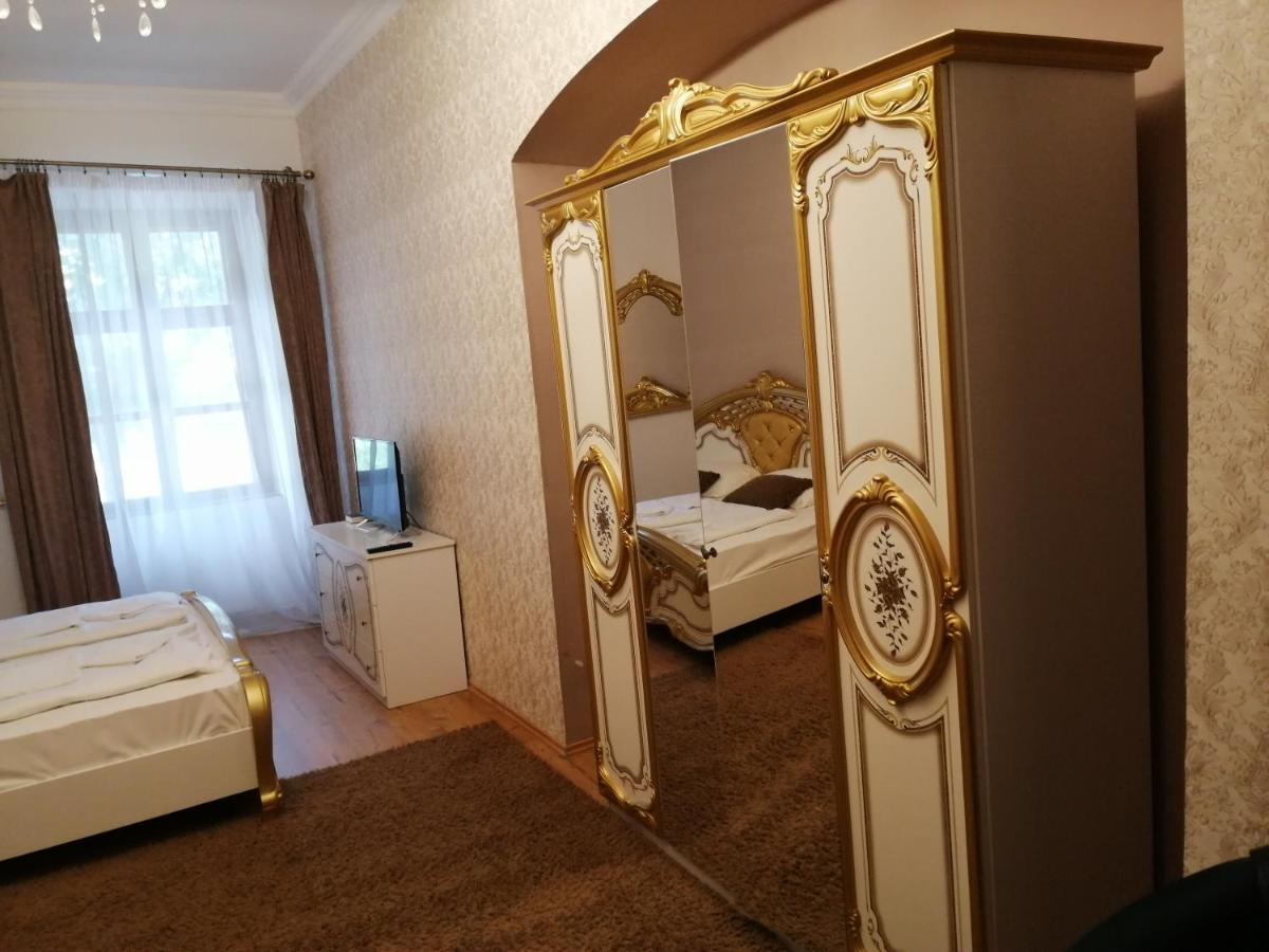 Korona Szallo Sárvár Exterior foto