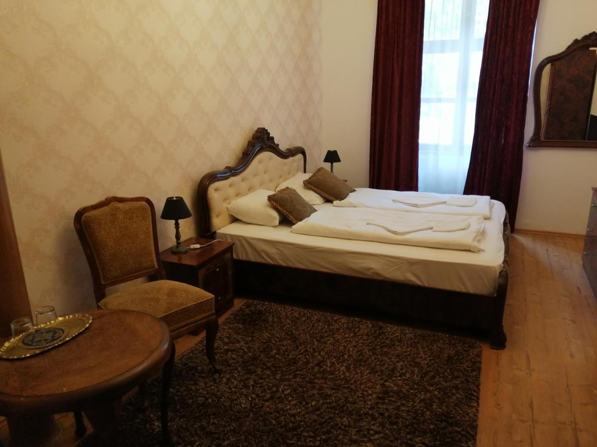 Korona Szallo Sárvár Exterior foto